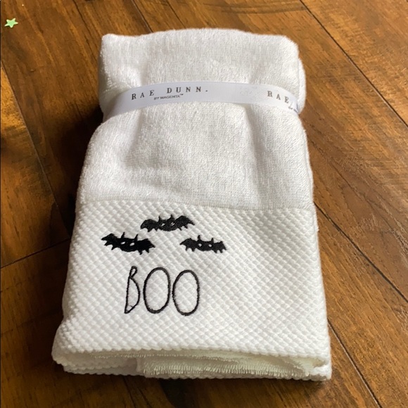 Rae Dunn Bath Rae Dunn Set 2 Boo Bat Hand Towels Poshmark